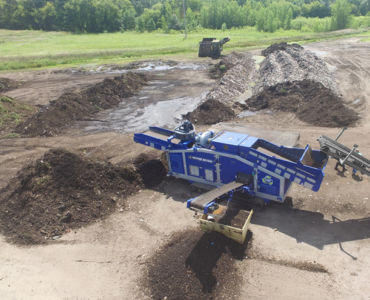 material classifier separating contaminated compost